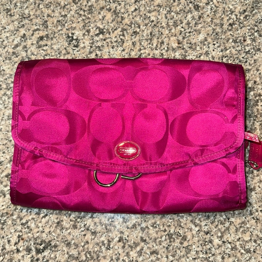 Coach Signature Pink Classic Hanging Cosmetic Bag— Fuchsia Pink